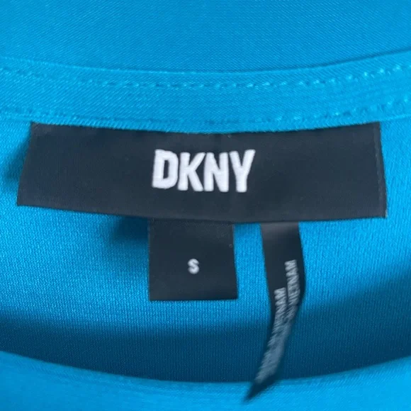 Blue Ruffled Tank Top - Picture 2 of 3